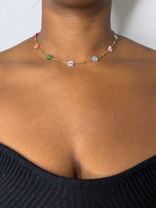 DAISY - Collier fleur en acier inoxydable et perles